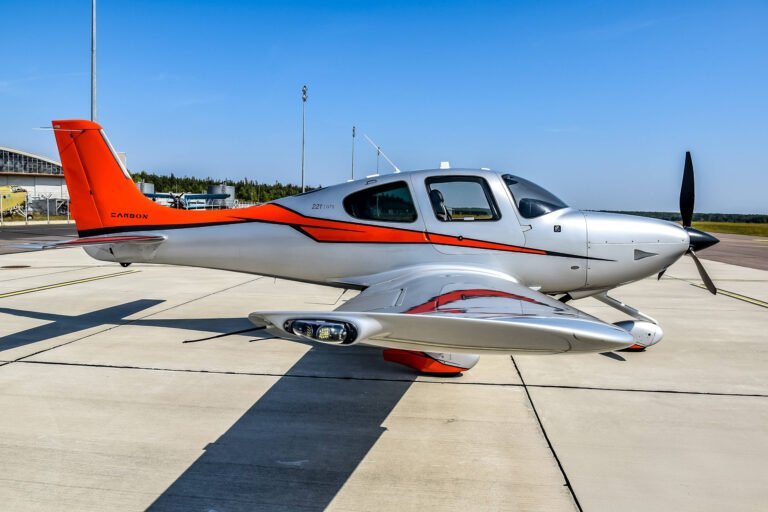 cirrus-sr22t-gts-g5-carbon-sp-ecs-for-sale-by-plane4you-aircraft-sales-center-128